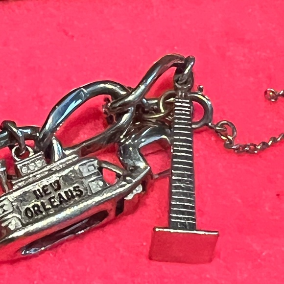 Monet Vintage 7” Charm Bracelet, DC & More - Picture 6 of 11